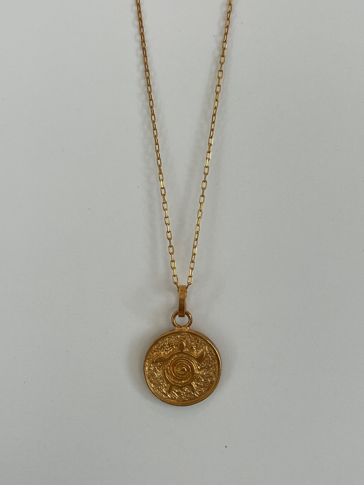Gold Turtle 8 Pendent w/chain