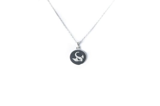 Stingray Mini Pendant w/chain