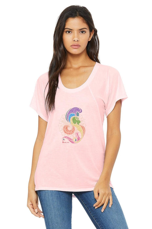 raglan tee features